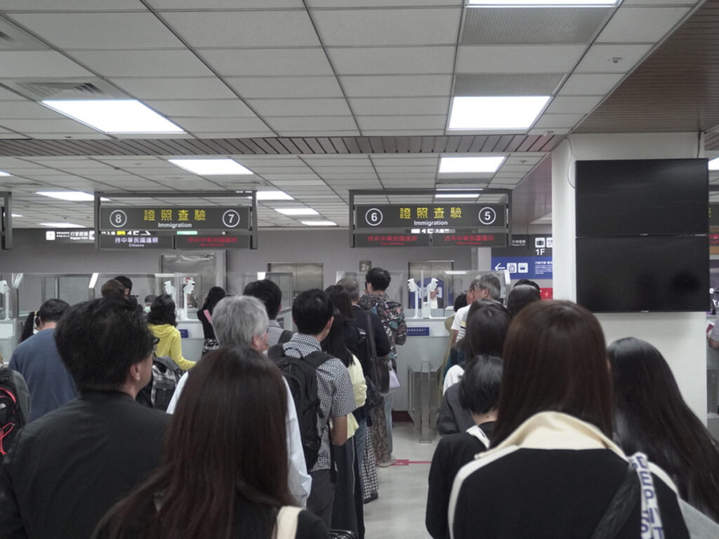 入国直後から利用可能