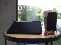 ノマドワーカーの持ち物としてiPad ProとノートPCを使い分けるデジタルノマド