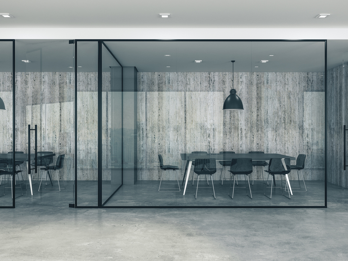 ガラス張りの会議室と長テーブルが並ぶモダンなオフィス空間（ワークスタイリングBASE・法人登記の拠点イメージ）